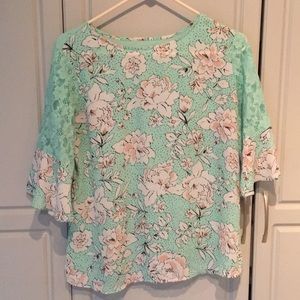 3/4 lace sleeve blouse